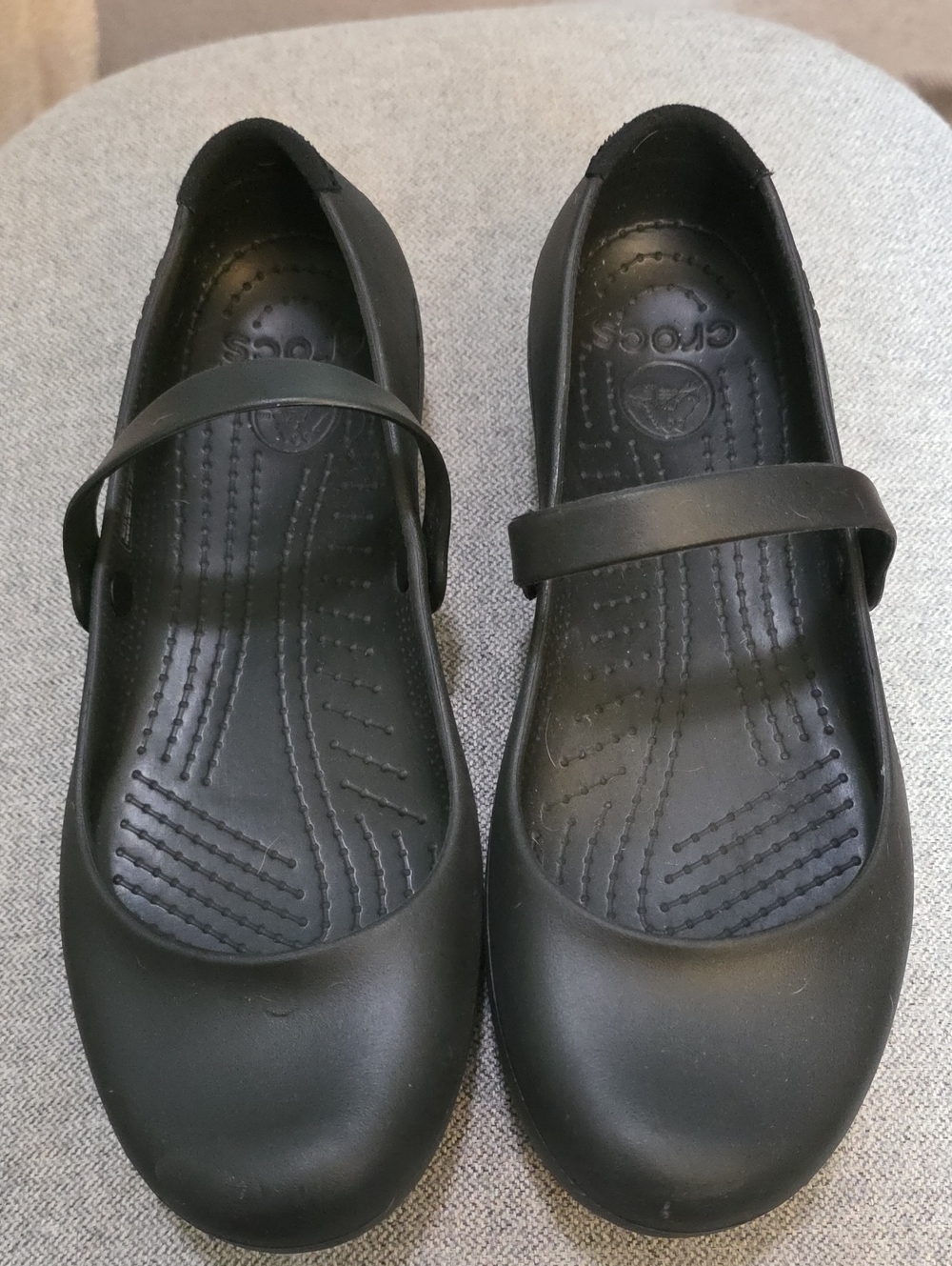 CROCS Alice Size 10 Black Mary Jane Clogs with Straps